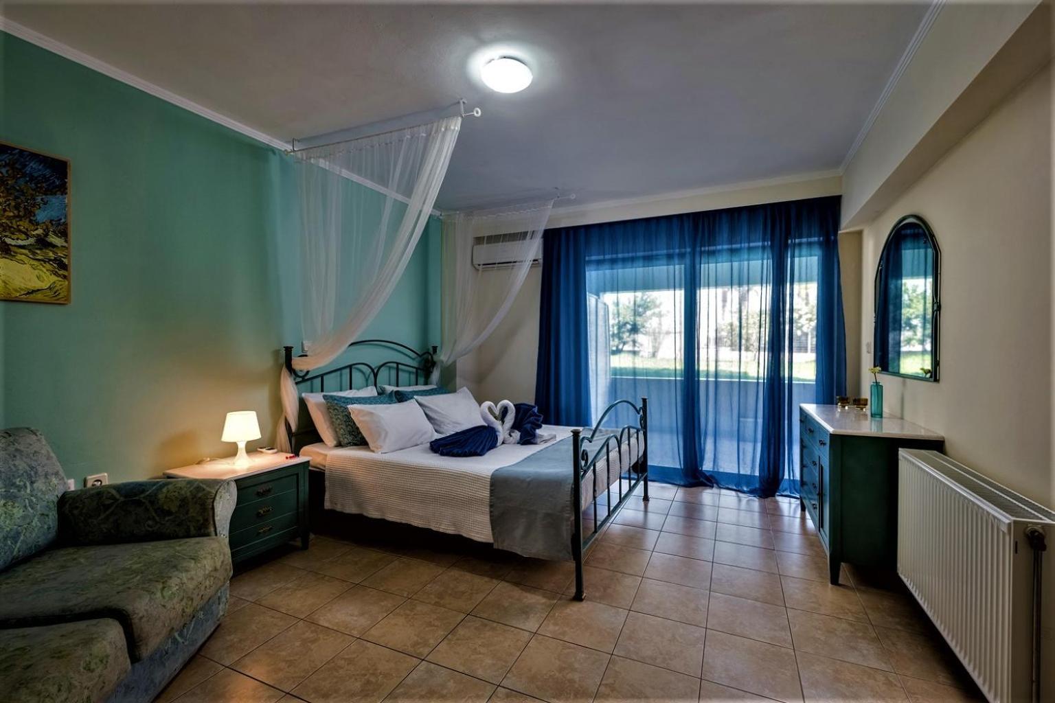 Xenos Villa 2 With A Private Pool,Near The Sea Tigkaki  Ngoại thất bức ảnh